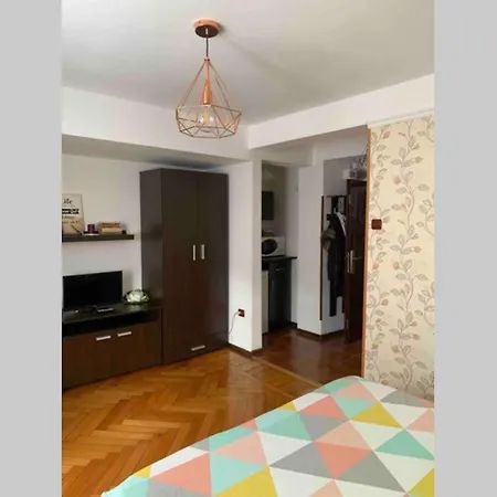 Cozy Studio In The Heart Of Bucharest Exterior photo